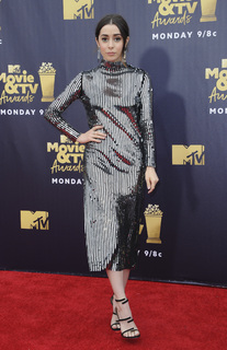 Cristin Milioti feet photo thumbnail