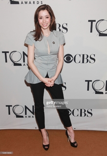 Cristin Milioti feet photo thumbnail