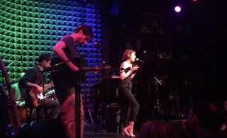 Cristin Milioti feet photo thumbnail