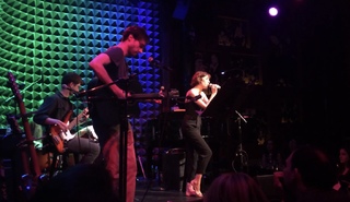 Cristin Milioti feet photo thumbnail