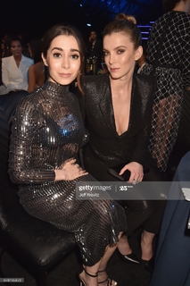 Cristin Milioti feet photo thumbnail