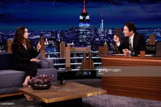 Cristin Milioti feet photo thumbnail