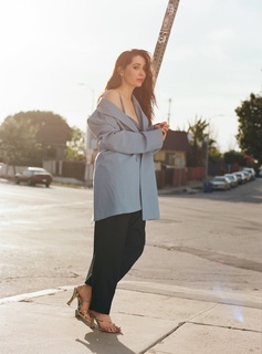 Cristin Milioti feet photo thumbnail
