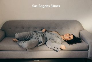 Cristin Milioti feet photo thumbnail