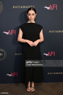 Cristin Milioti feet photo thumbnail
