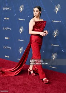Cristin Milioti feet photo thumbnail