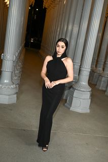 Cristin Milioti feet photo thumbnail