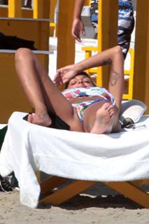 Cristina Buccino feet photo thumbnail