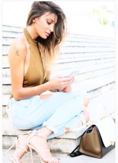 Cristina Buccino feet photo thumbnail