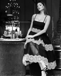 Cristina Buccino feet photo thumbnail