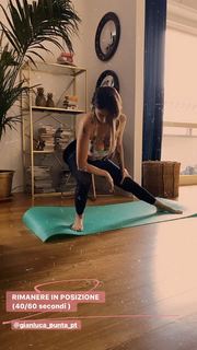 Cristina Buccino feet photo thumbnail