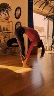Cristina Buccino feet photo thumbnail