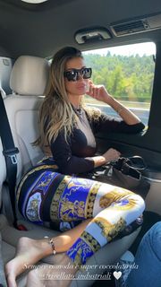 Cristina Buccino feet photo thumbnail