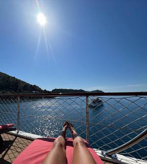 Cristina Buccino feet photo thumbnail
