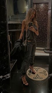 Cristina Buccino feet photo thumbnail