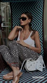 Cristina Buccino feet photo thumbnail