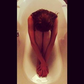 Cristina Castaño feet photo thumbnail