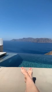 Cristina Castaño feet photo thumbnail