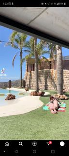 Cristina Castaño feet photo thumbnail