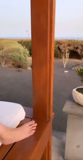 Cristina Castaño feet photo thumbnail