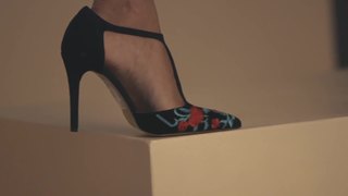 Cristina Chiabotto feet photo thumbnail