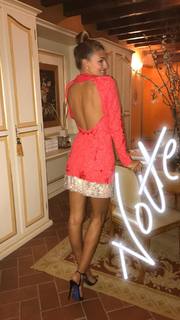 Cristina Chiabotto feet photo thumbnail