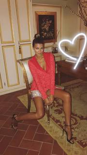 Cristina Chiabotto feet photo thumbnail