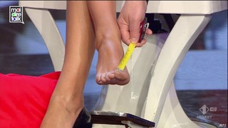 Cristina Chiabotto feet photo thumbnail