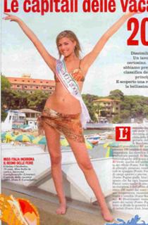Cristina Chiabotto feet photo thumbnail