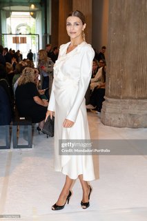 Cristina Chiabotto feet photo thumbnail