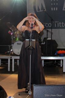 Cristina D'Avena feet photo 4