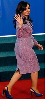 Cristina Fernández de Kirchner feet photo 4