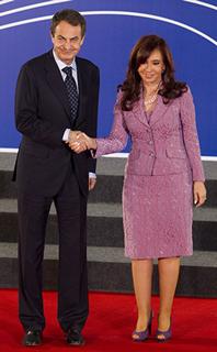 Cristina Fernández de Kirchner feet photo 1