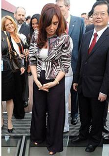 Cristina Fernández de Kirchner feet photo 20