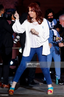 Cristina Fernández de Kirchner feet photo 18