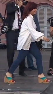 Cristina Fernández de Kirchner feet photo 15