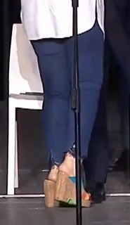 Cristina Fernández de Kirchner feet photo 12