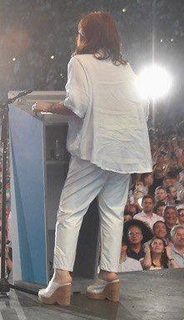 Cristina Fernández de Kirchner feet photo 4