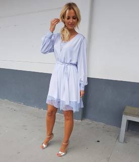 Cristina Ferreira feet photo thumbnail