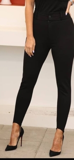 Cristina Ferreira feet photo thumbnail