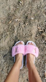 Cristina Ferreira feet photo thumbnail