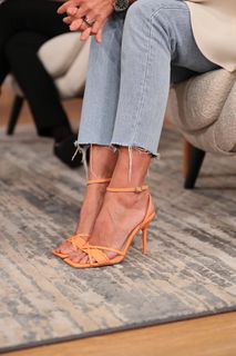 Cristina Ferreira feet photo thumbnail