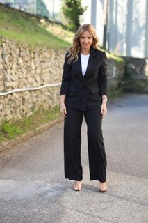 Cristina Ferreira feet photo thumbnail