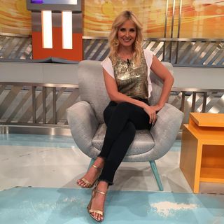 Cristina Ferreira feet photo 2