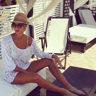 Cristina Marino feet photo 5