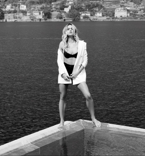 Cristina Marino feet photo 7