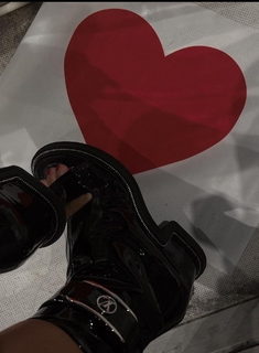 Cristina Marino feet photo 5