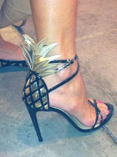 Cristina Parodi feet photo thumbnail