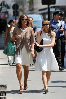 Cristina Parodi feet photo thumbnail