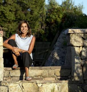 Cristina Parodi feet photo thumbnail